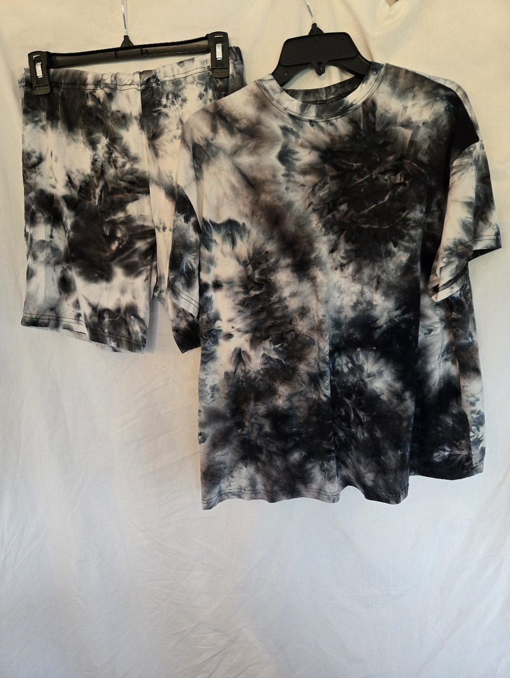 SHEIN - Tie-dyed Maternity Lounger Set W/ Adjustable shorts - (M)